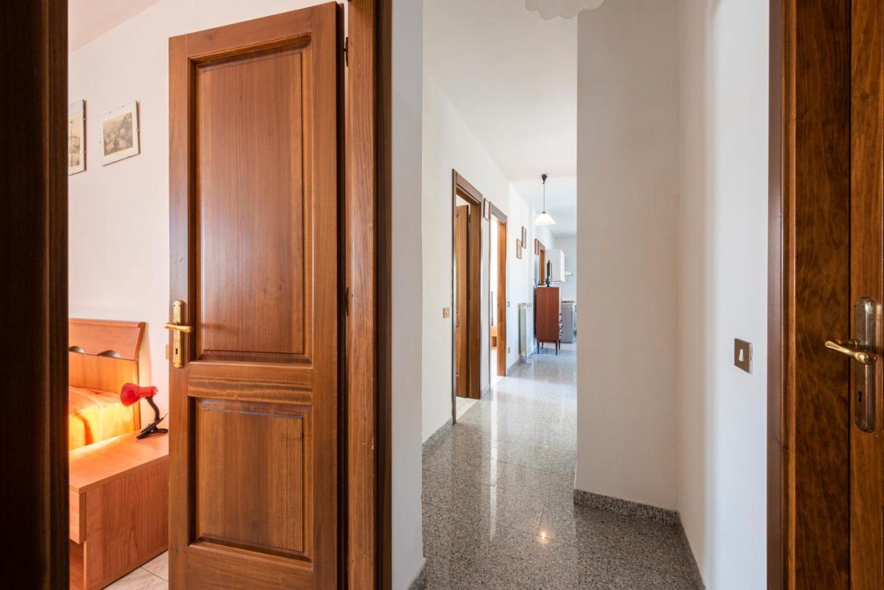 Apartament Residenza Tirrenia By Mmega Marina di Massa Zewnętrze zdjęcie